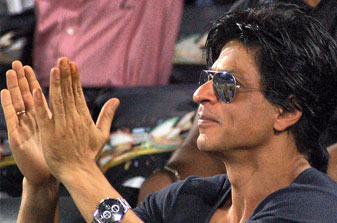 SRK performs at Global Indian Music Award
